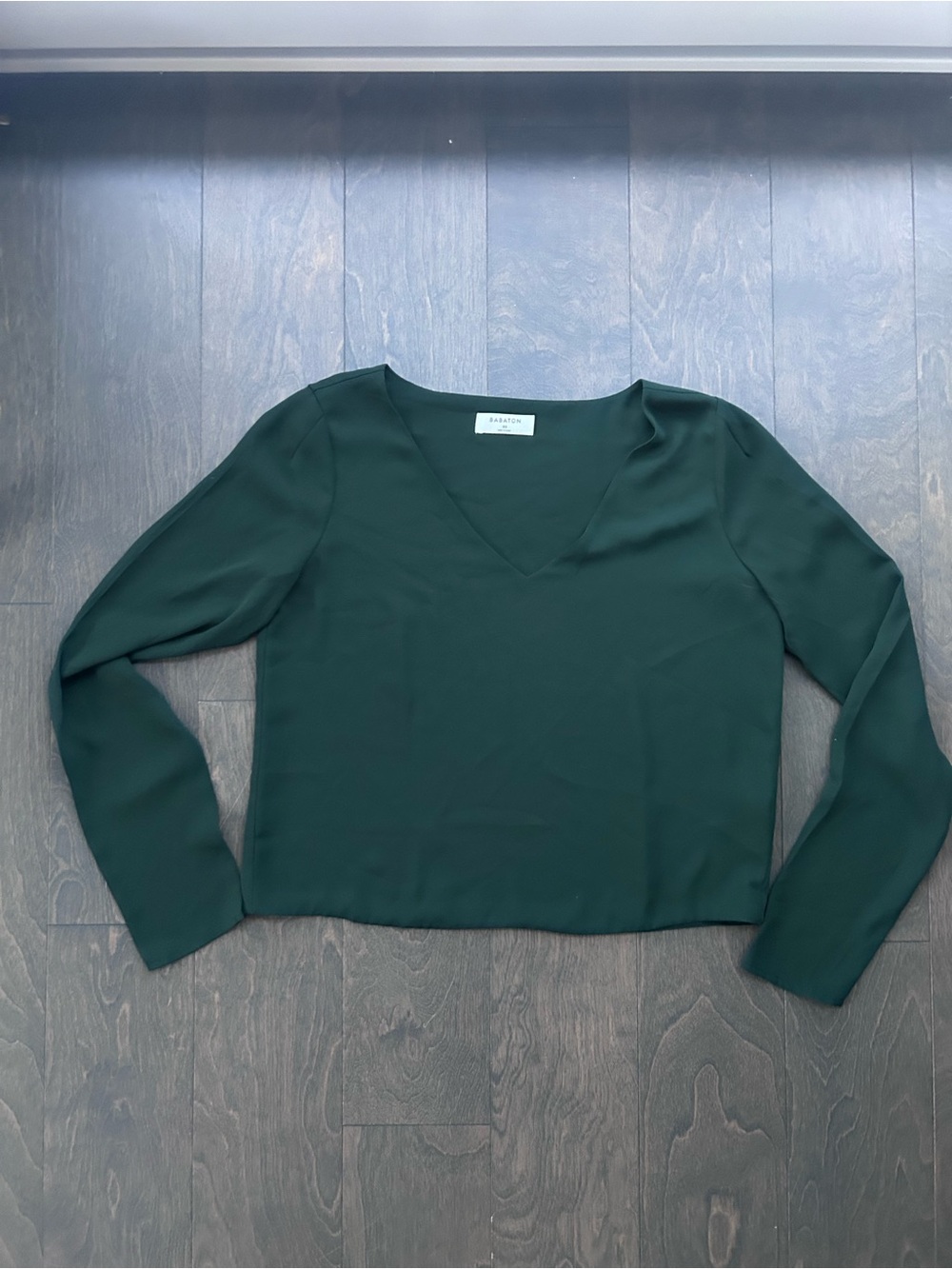 Babaton Deep Green V-Neck Long Sleeve Blouse